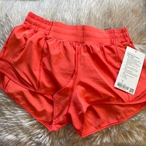 NWT Lululemon hotty hot shorts hot sunset size 8